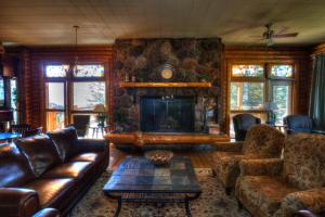 Gallery image of Overlander Mountain Lodge in Jasper