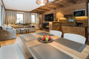 Kuchyň nebo kuchyňský kout v ubytování Pepi's Suites - Lechtal Apartments