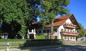 Budova, kde se penzion – hostinec nachází