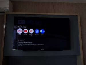 a television screen with a bunch of icons on it at Yalı Bahçe Mudanya in Burgaz