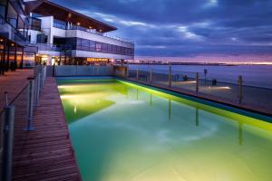 Bazén v ubytování Pirita Beach Apartments & SPA nebo v jeho okolí