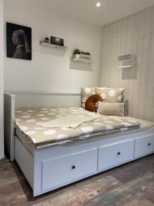 Gallery image of Charmant Studio in Le Breuil-en-Bessin