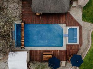 an overhead view of a swimming pool in a backyard at Cascata Lodge in Outjo