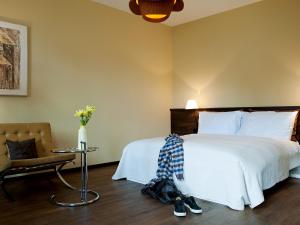 Letto o letti in una camera di Design Hotel Plattenhof