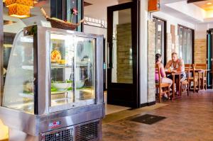 Gosti u objektu Nipa Resort, Patong Beach - SHA Extra Plus
