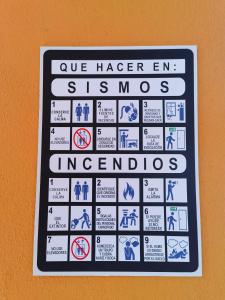 a sign on a wall that says we haggleen stmis incogn at Villa platino in Pachuca de Soto +8 photos