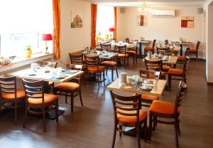 Restaurace v ubytování Hotel & Restaurant Ernst