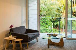 Un lugar para sentarse en Heart Hotel and Gallery Whitsundays