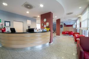 The lobby or reception area at Idea Hotel Torino Mirafiori