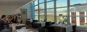 Nespecifikovaný výhled na hory nebo výhled na hory při pohledu z hotelu