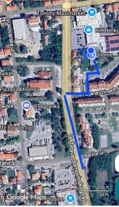a map of a city with a blue arrow at Benkovac sobe in Benkovac +15 photos