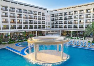 Gallery image of Ozkaymak Marina Hotel - Ultra All Inclusive in Kemer