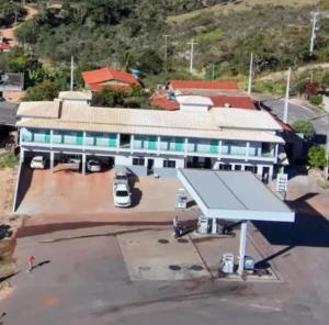 an aerial view of a gas station at Hotel Serrinha in Botumirim