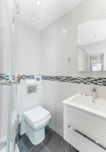 Gallery image of Imperial Court Suites in London