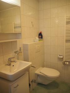 Koupelna v ubytování Ferienwohnung Aquileia + 31 fotografií