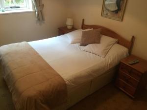 A room at The Winchfield Inn 