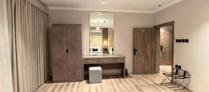 a bathroom with a sink and a mirror at فندق فاتوران in Medina +100 photos