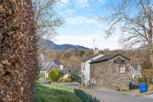 a small stone house in a small village at 3 Bed in Portinscale oc-w31059 in Portinscale