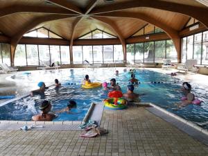 Bazén v ubytování Hotel Trento nebo v jeho okolí