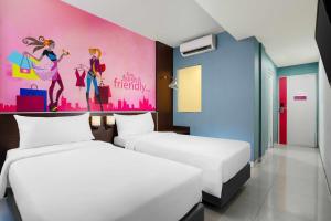 Gallery image of favehotel Kelapa Gading in Jakarta