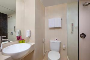 Gallery image of favehotel Kelapa Gading in Jakarta +26 photos