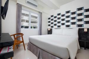 Gallery image of favehotel Kelapa Gading in Jakarta