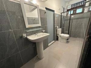 Gallery image of New Kandy Garden Villa Hotel in Kandy +32 photos