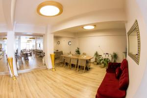 Posezení v ubytování Bilge Suite Hotel