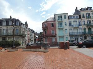 Η γειτονιά γύρω από ή μία γειτονιά κοντά σε αυτό το διαμέρισμα