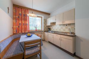 Kuchyň nebo kuchyňský kout v ubytování Garni-Residence Villa Paul