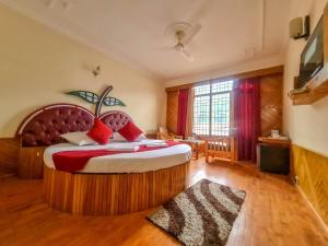 Gallery image of Hotel Mountain Top in Manāli
