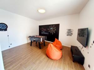 Gallery image of Villa Bura with pool and sauna in Barbat na Rabu +49 photos
