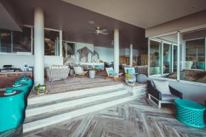 Ruang duduk di CaranaBeach