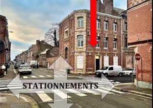 a picture of a city street with a red arrow at Spacious & Luxuary Studio in Amiens
