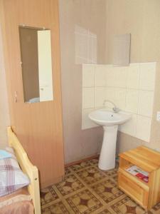 Phòng tắm tại Karelrepostrebsoyuz Hostel