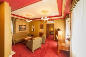 Posezení v ubytování Hotel przy Młynie