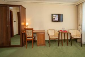 Posezení v ubytování Hotel przy Młynie