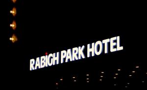Certifikát, hodnocení, plakát nebo jiný dokument vystavený v ubytování Rabigh Park Hotel