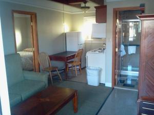 Kuchyň nebo kuchyňský kout v ubytování Golden Gate Lodging + 28 fotografií