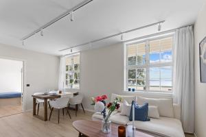 Svetainės erdvė apgyvendinimo įstaigoje Onsala Herrgård B&B