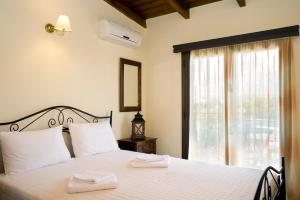 スタブロスにあるVilla Nefeliのギャラリーの写真