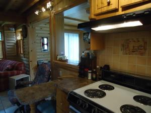 Köök või kööginurk majutusasutuses Chalet Saint-Thomas