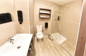 Koupelna v ubytování Hotel Zen Airport