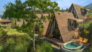 an image of a house with a swimming pool at Kintamani Breeze in Kubupenlokan
