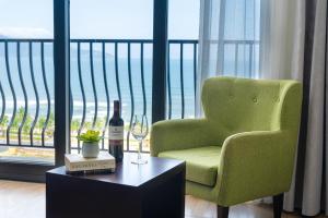 Et opholdsområde på Alani Sea View Hotel