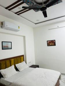 Gallery image of Hotel CR Residency in Jodhpur +13 photos