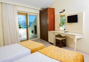 Postel nebo postele na pokoji v ubytování Valeri Beach Hotel - All Inclusive + 30 fotografií