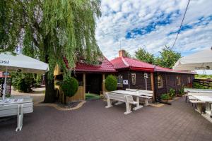 Restaurace v ubytování Karczma Pod Topolami
