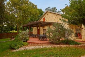 Zahrada ubytování Fredericksburg Inn and Suites