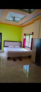 Gallery image of Weaver lodge & banquet in Navadwīp +1 photo